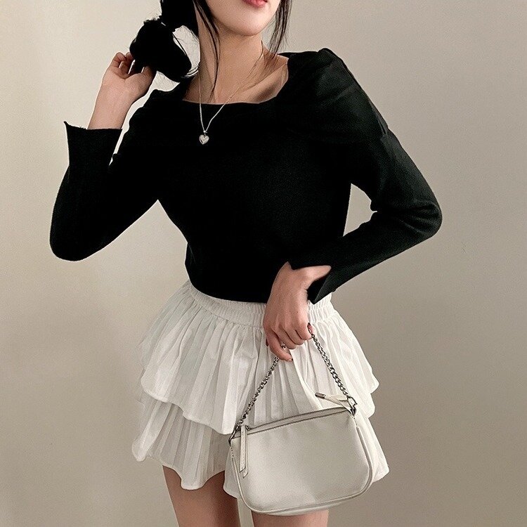 러브시그널 리본 스퀘어 오프숄더 소매 트임 긴팔 니트 블랙