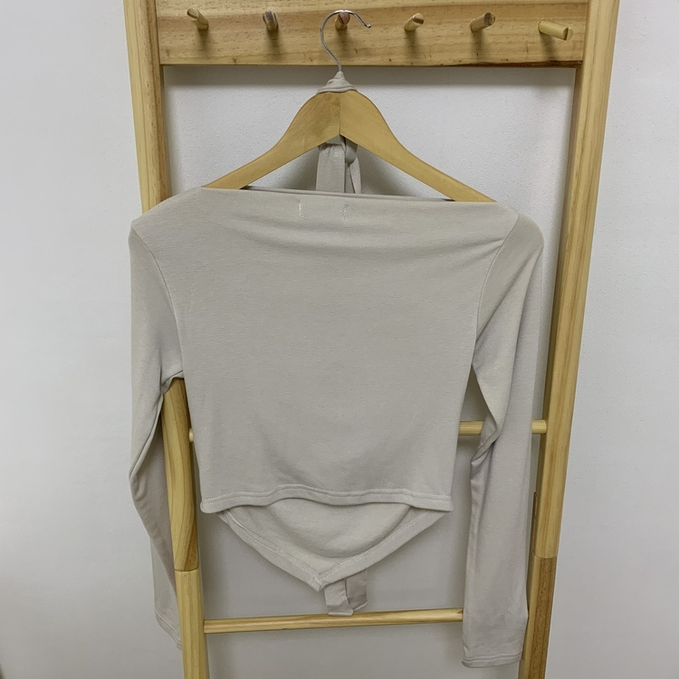 【SET】ドレープオフショルダー長袖Tシャツ＋チョーカー