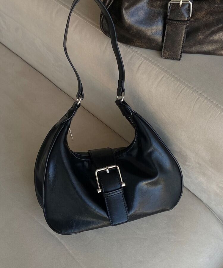 レザーバックルミニラウンドショルダーバッグ BLACK