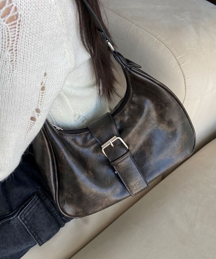 レザーバックルミニラウンドショルダーバッグ BROWN