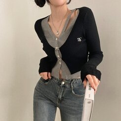 디테일 완성 일체형 리셋 레이어드 배색 버클 언발 트임 일체형 골지 크롭 니트 가디건 블랙