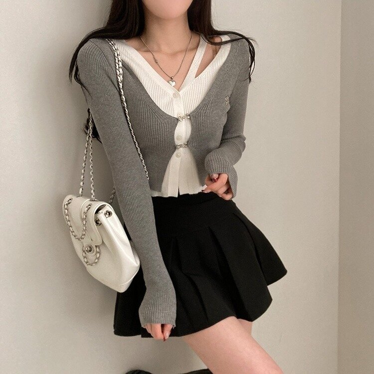디테일 완성 일체형 리셋 레이어드 배색 버클 언발 트임 일체형 골지 크롭 니트 가디건 그레이