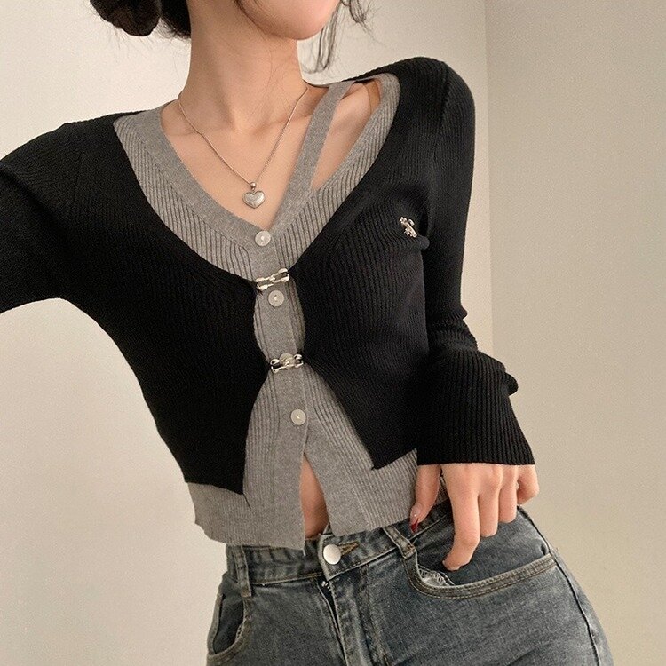 디테일 완성 일체형 리셋 레이어드 배색 버클 언발 트임 일체형 골지 크롭 니트 가디건 블랙