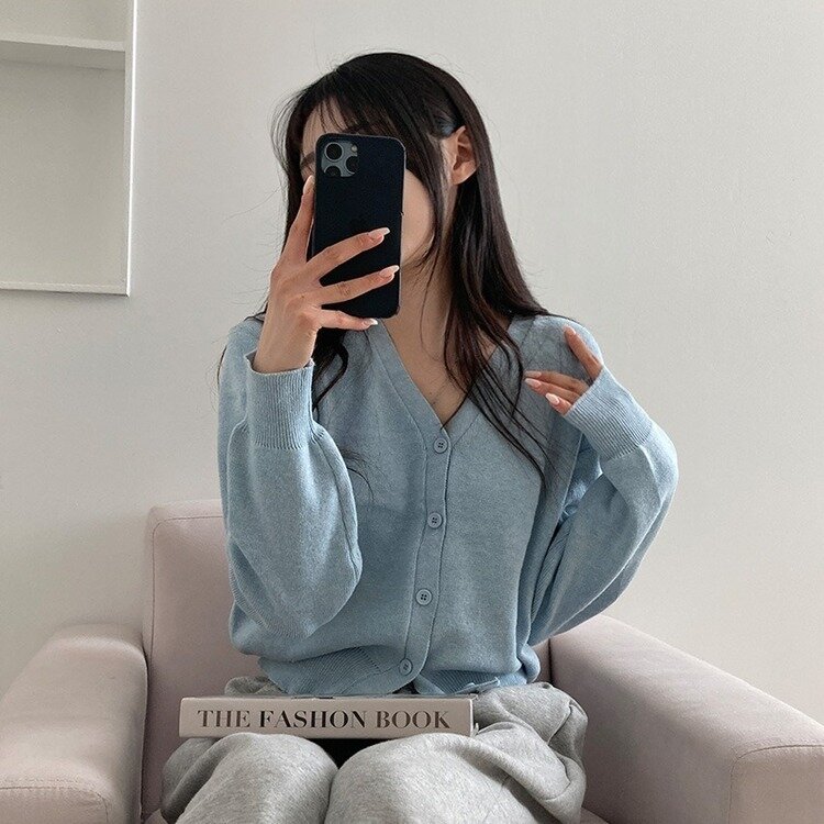 데일리 오오티디추천 브이넥 크롭 니트 가디건 소라