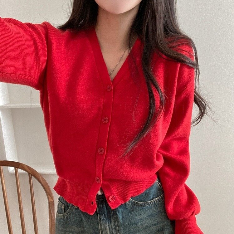 데일리 오오티디추천 브이넥 크롭 니트 가디건 레드