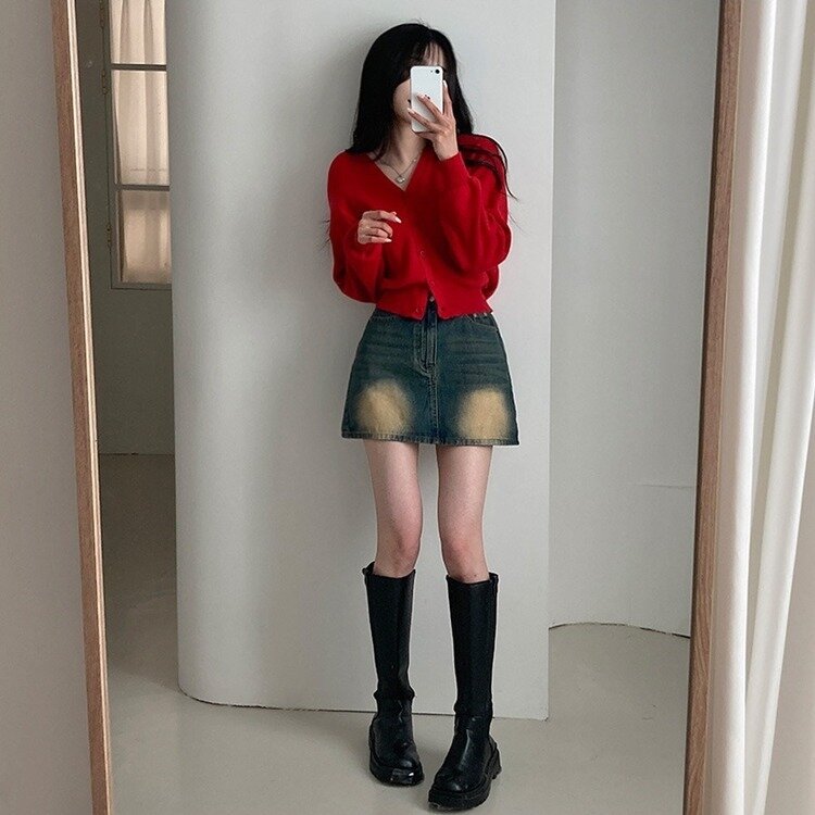 데일리 오오티디추천 브이넥 크롭 니트 가디건 레드