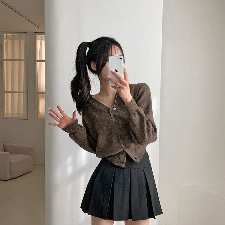 데일리 오오티디추천 브이넥 크롭 니트 가디건 브라운