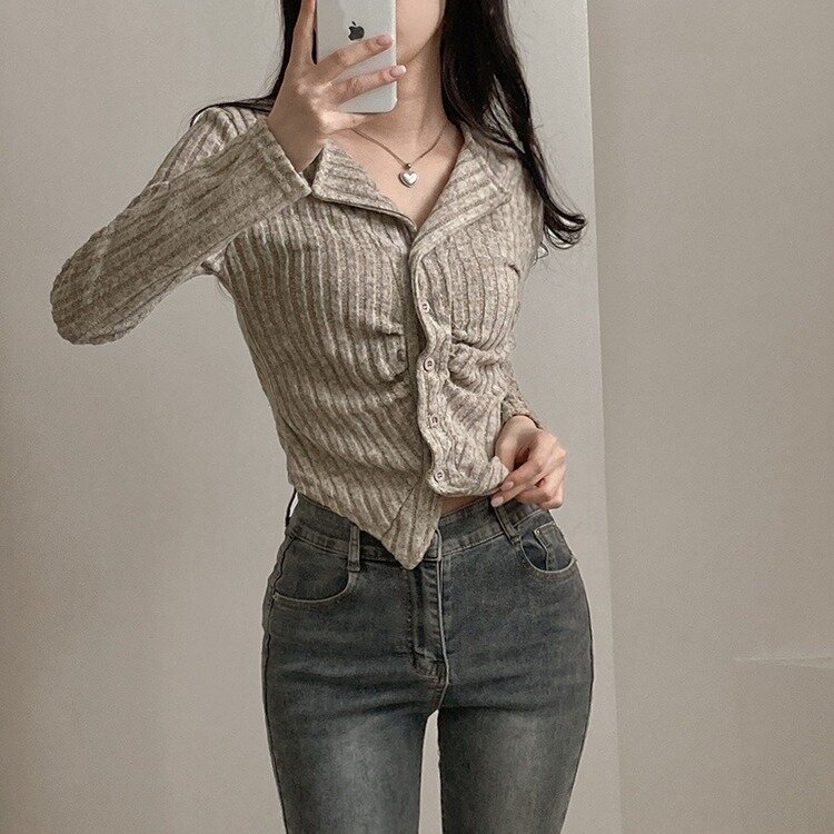 티스푼 부드러운 셔링 골지 카라 니트 가디건 베이지