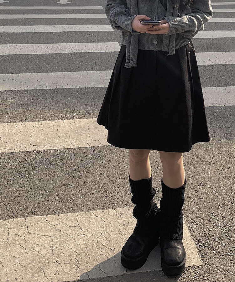 タックフレアコットンミディスカート BLACK