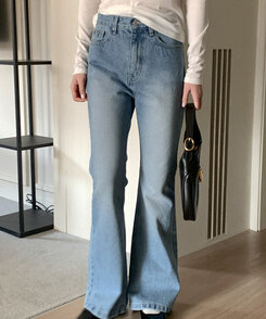 ブーツカットライトブルーデニムパンツ｜デニム｜韓国