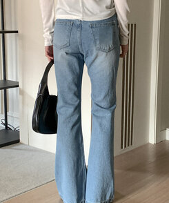 Ohagiブーツカットデニム ライトブルー ブーツカットライトブルーデニムパンツ｜デニム｜韓国ファッション通販