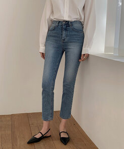 デニム スリムストレートフィットアンクルデニムパンツ DENIM