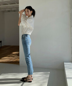 デニム スリムストレートフィットアンクルデニムパンツ DENIM
