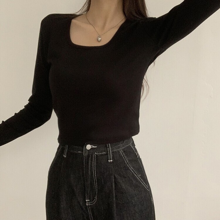 가을 유넥 간절기 긴팔 티셔츠 세미 크롭 슬림핏 니트 긴팔티 블랙