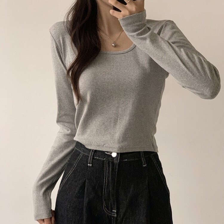가을 유넥 간절기 긴팔 티셔츠 세미 크롭 슬림핏 니트 긴팔티 그레이