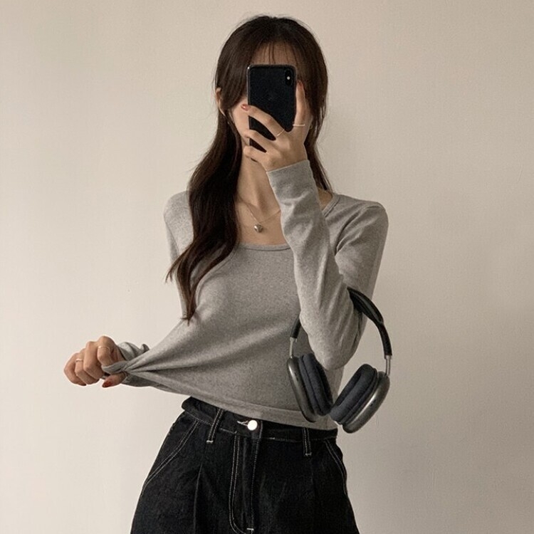 가을 유넥 간절기 긴팔 티셔츠 세미 크롭 슬림핏 니트 긴팔티 그레이