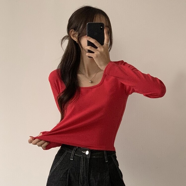 가을 유넥 간절기 긴팔 티셔츠 세미 크롭 슬림핏 니트 긴팔티 레드