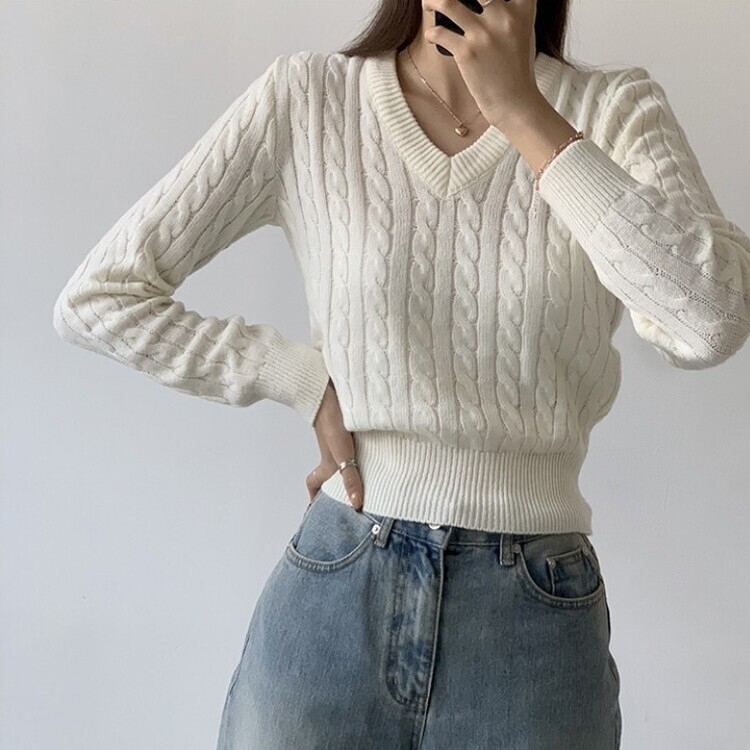 겨울 브이넥 꽈배기 허리잘록 숏 긴팔 니트 아이보리