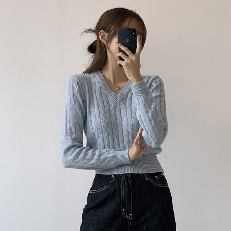 겨울 브이넥 꽈배기 허리잘록 숏 긴팔 니트 스카이블루