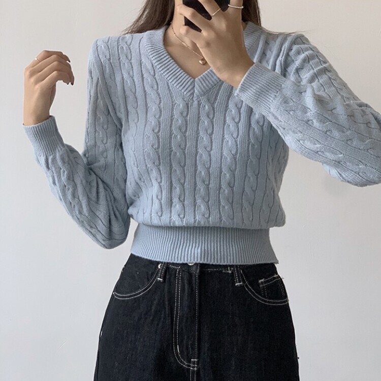겨울 브이넥 꽈배기 허리잘록 숏 긴팔 니트 스카이블루