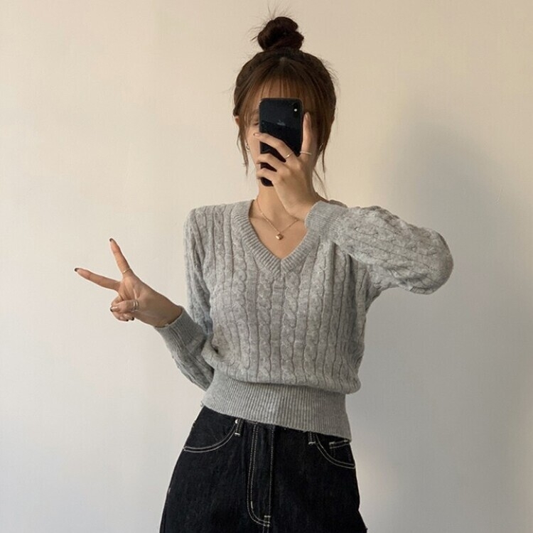 겨울 브이넥 꽈배기 허리잘록 숏 긴팔 니트 그레이