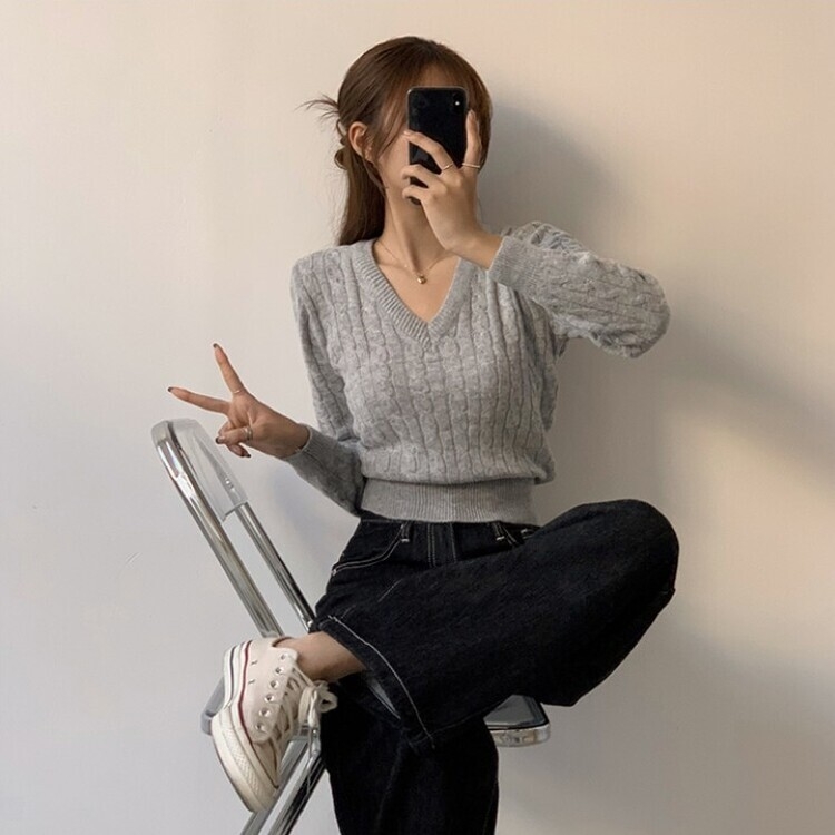 겨울 브이넥 꽈배기 허리잘록 숏 긴팔 니트 그레이