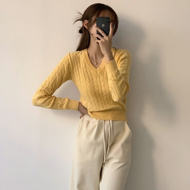 겨울 브이넥 꽈배기 허리잘록 숏 긴팔 니트 옐로우