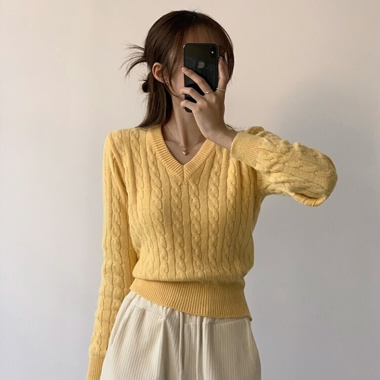 겨울 브이넥 꽈배기 허리잘록 숏 긴팔 니트 옐로우
