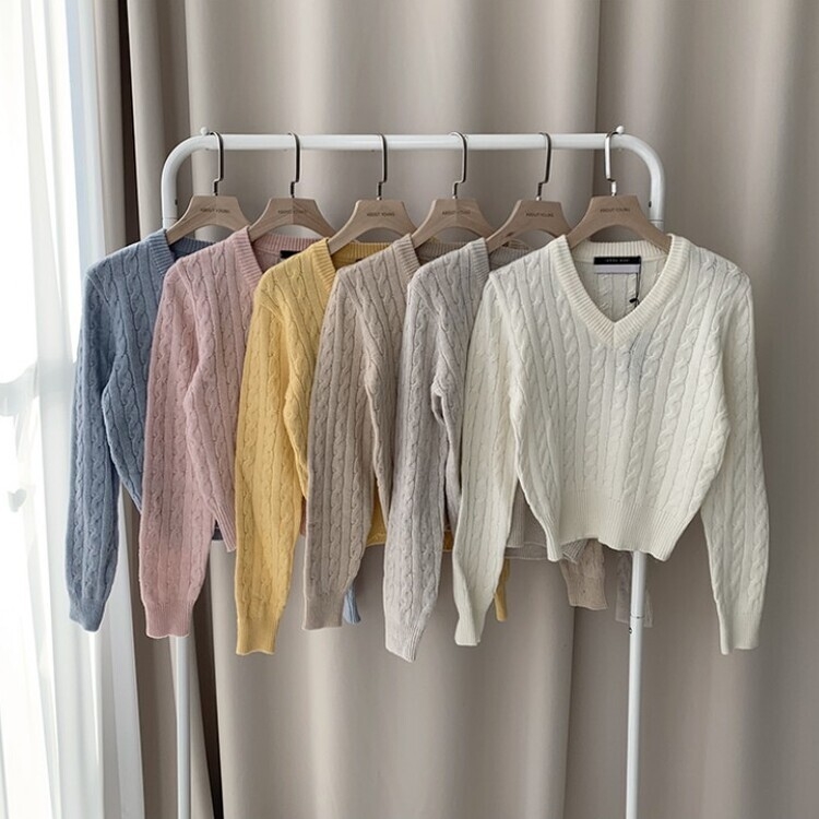 겨울 브이넥 꽈배기 허리잘록 숏 긴팔 니트