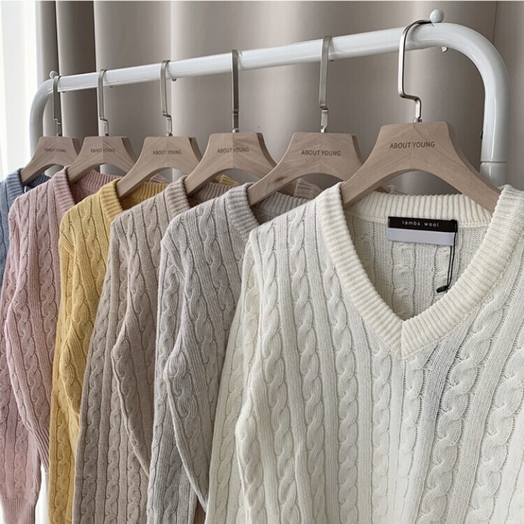 겨울 브이넥 꽈배기 허리잘록 숏 긴팔 니트