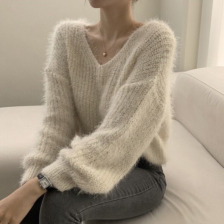 Vネックアンゴラニット6色 IVORY