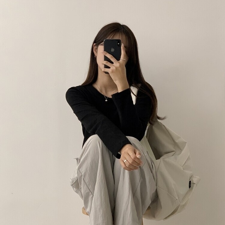 프리미엄 라운드 세미 크롭 데일리 무지긴팔 베이직 긴팔티 기본 레이어드 긴소매티셔츠