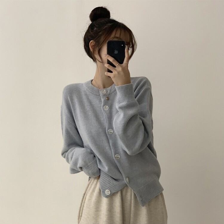폭닥함의 정석 아방핏 겨울 라운드 단추 긴팔 오버핏 니트 가디건 소라