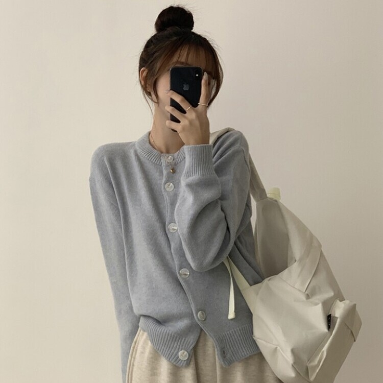 폭닥함의 정석 아방핏 겨울 라운드 단추 긴팔 오버핏 니트 가디건 소라