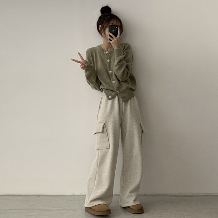 폭닥함의 정석 아방핏 겨울 라운드 단추 긴팔 오버핏 니트 가디건 올리브
