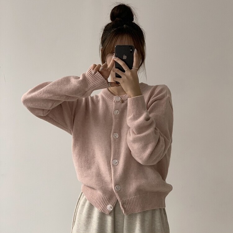 폭닥함의 정석 아방핏 겨울 라운드 단추 긴팔 오버핏 니트 가디건 핑크