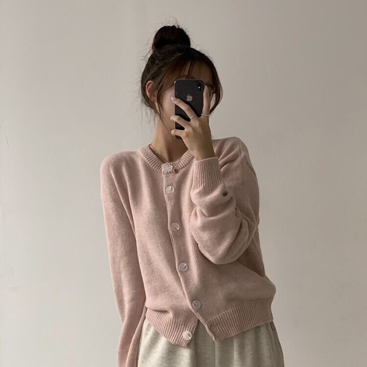 폭닥함의 정석 아방핏 겨울 라운드 단추 긴팔 오버핏 니트 가디건 핑크