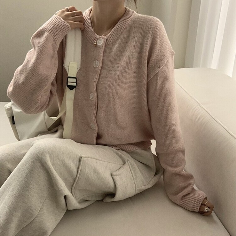 폭닥함의 정석 아방핏 겨울 라운드 단추 긴팔 오버핏 니트 가디건 핑크