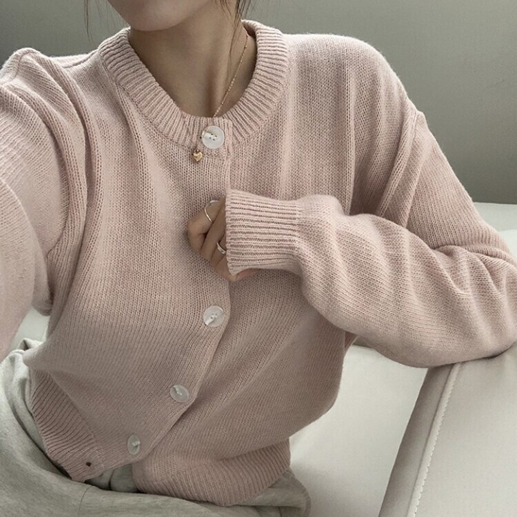 폭닥함의 정석 아방핏 겨울 라운드 단추 긴팔 오버핏 니트 가디건 핑크