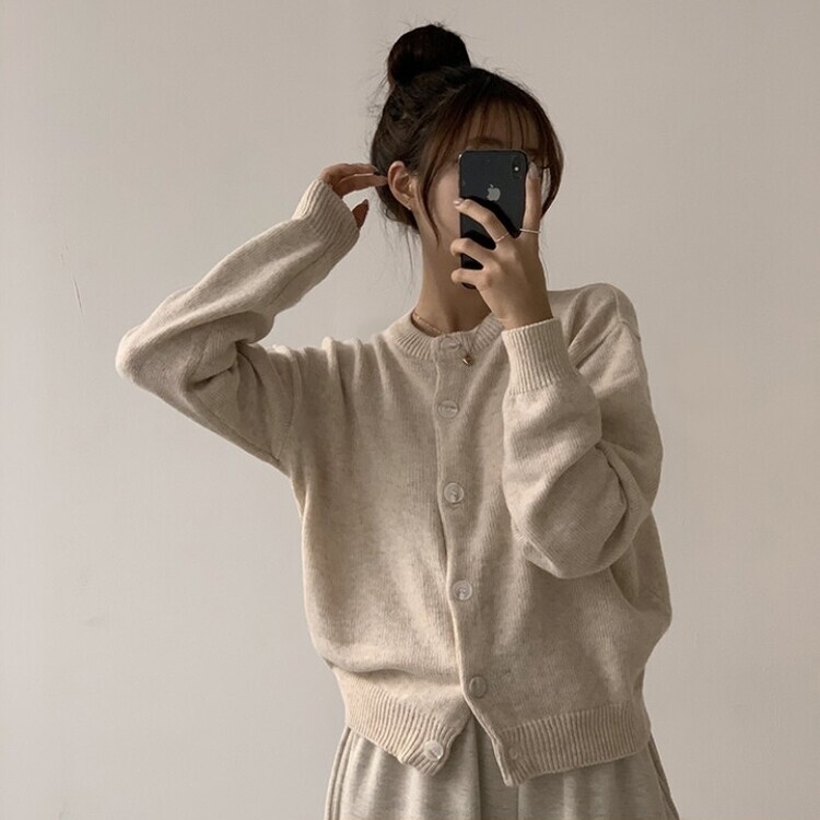 폭닥함의 정석 아방핏 겨울 라운드 단추 긴팔 오버핏 니트 가디건 오트밀