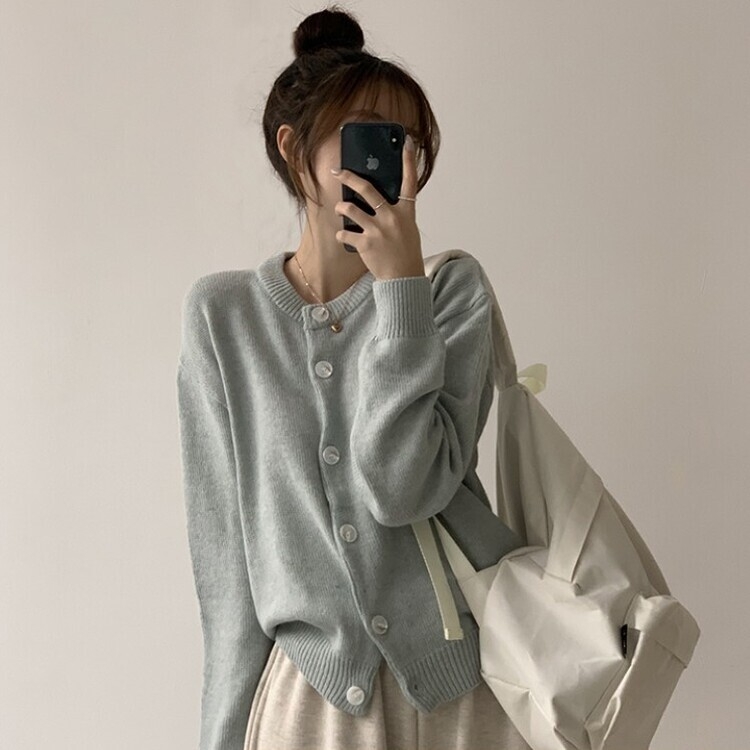폭닥함의 정석 아방핏 겨울 라운드 단추 긴팔 오버핏 니트 가디건 민트