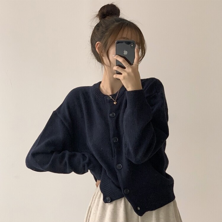 폭닥함의 정석 아방핏 겨울 라운드 단추 긴팔 오버핏 니트 가디건 네이비
