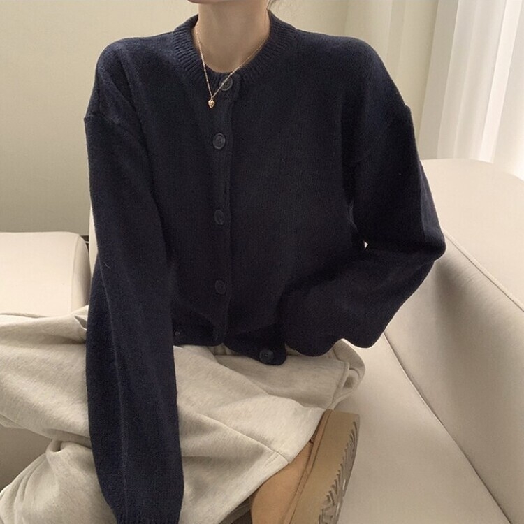 폭닥함의 정석 아방핏 겨울 라운드 단추 긴팔 오버핏 니트 가디건 네이비