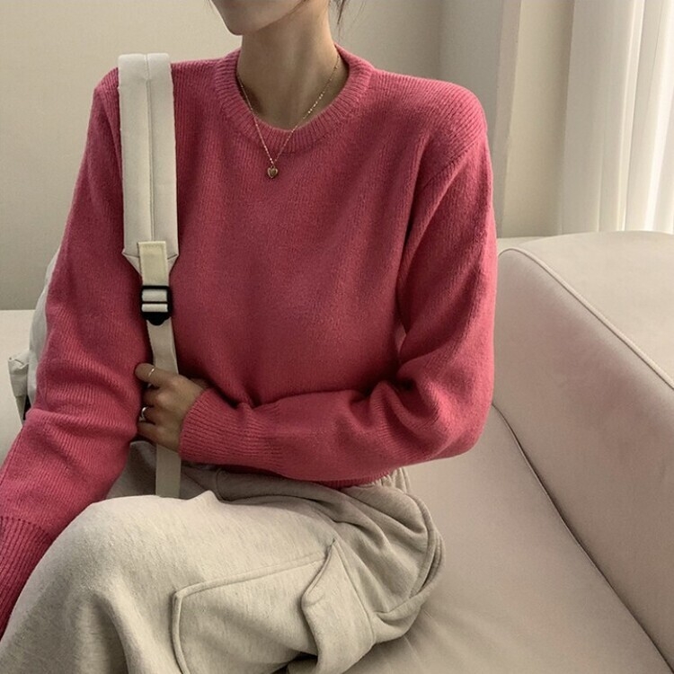 러블리한 무드의 정석 파스텔 라운드 긴팔 세미 크롭 베이직 데일리 무지 봄옷 아방핏 니트 핫핑크