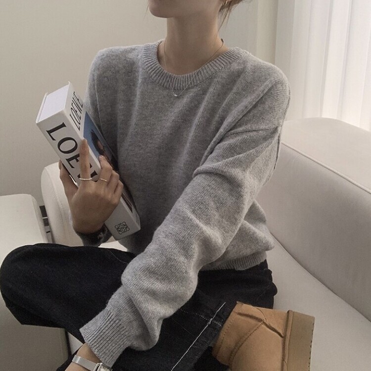 에리카 봄옷 라운드 램스울 긴팔 허리잘록 무지 데일리 베이직 오버핏 니트 라이트그레이