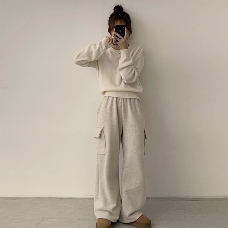 에리카 봄옷 라운드 램스울 긴팔 허리잘록 무지 데일리 베이직 오버핏 니트 아이보리