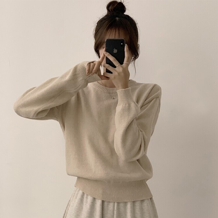 에리카 봄옷 라운드 램스울 긴팔 허리잘록 무지 데일리 베이직 오버핏 니트 베이지