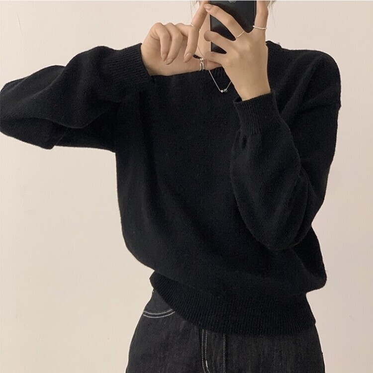 에리카 봄옷 라운드 램스울 긴팔 허리잘록 무지 데일리 베이직 오버핏 니트 블랙