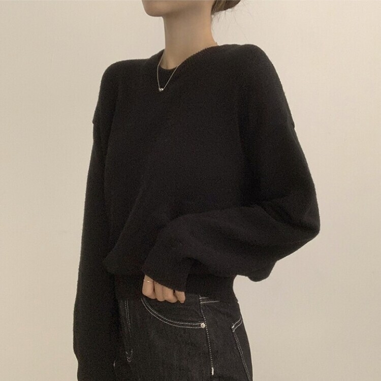 에리카 봄옷 라운드 램스울 긴팔 허리잘록 무지 데일리 베이직 오버핏 니트 블랙