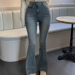 [春の新商品10%][ベリードmade/国内製作/ショート、ロング] ケイト ビンテージ ウォッシング ブーツカット デニムパンツ LIGHT DENIM